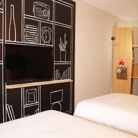 Ibis Haikou Injoy Plaza Hotel Bagian luar foto