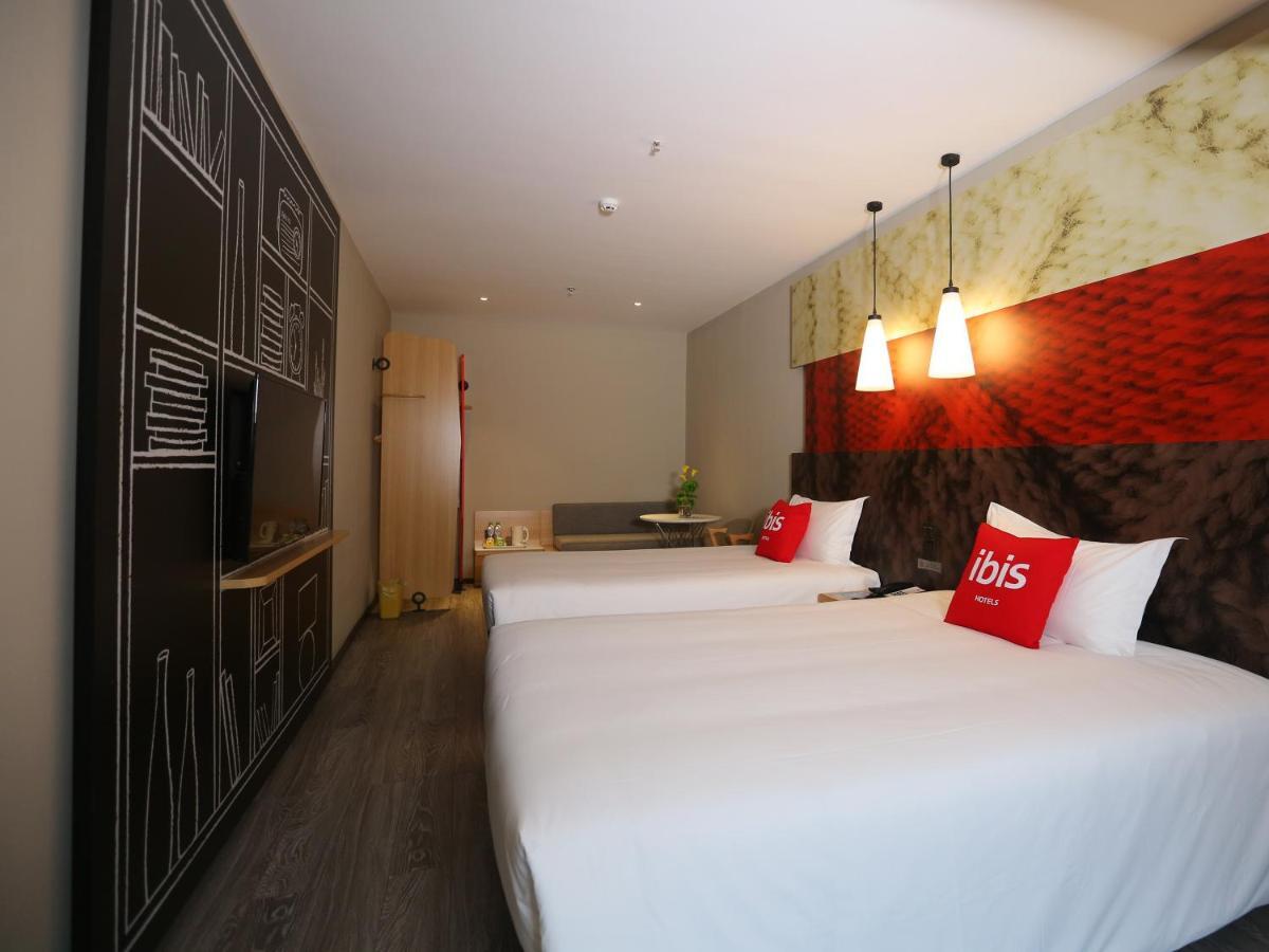 Ibis Haikou Injoy Plaza Hotel Bagian luar foto